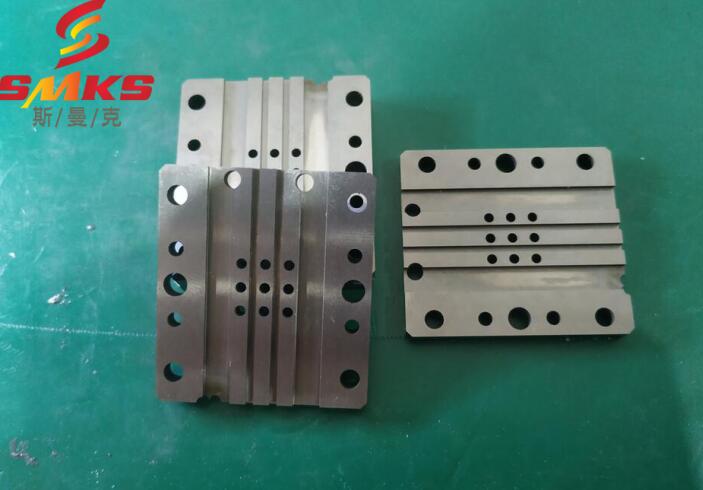 1個(gè)模具9個(gè)孔，流體拋光機(jī)5分鐘強(qiáng)力研磨拋光